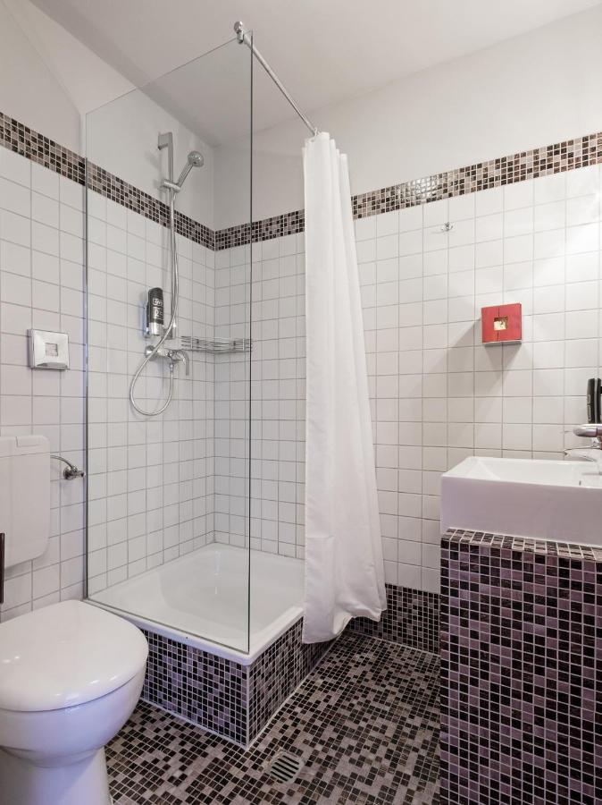 Oyo Hotel Matzbach Berlino Esterno foto